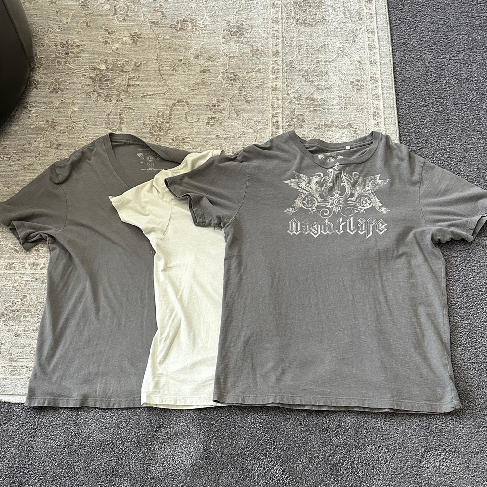 Guess Bundle of three Men’s  Large Gray and Cream Short Sleeve Tees.